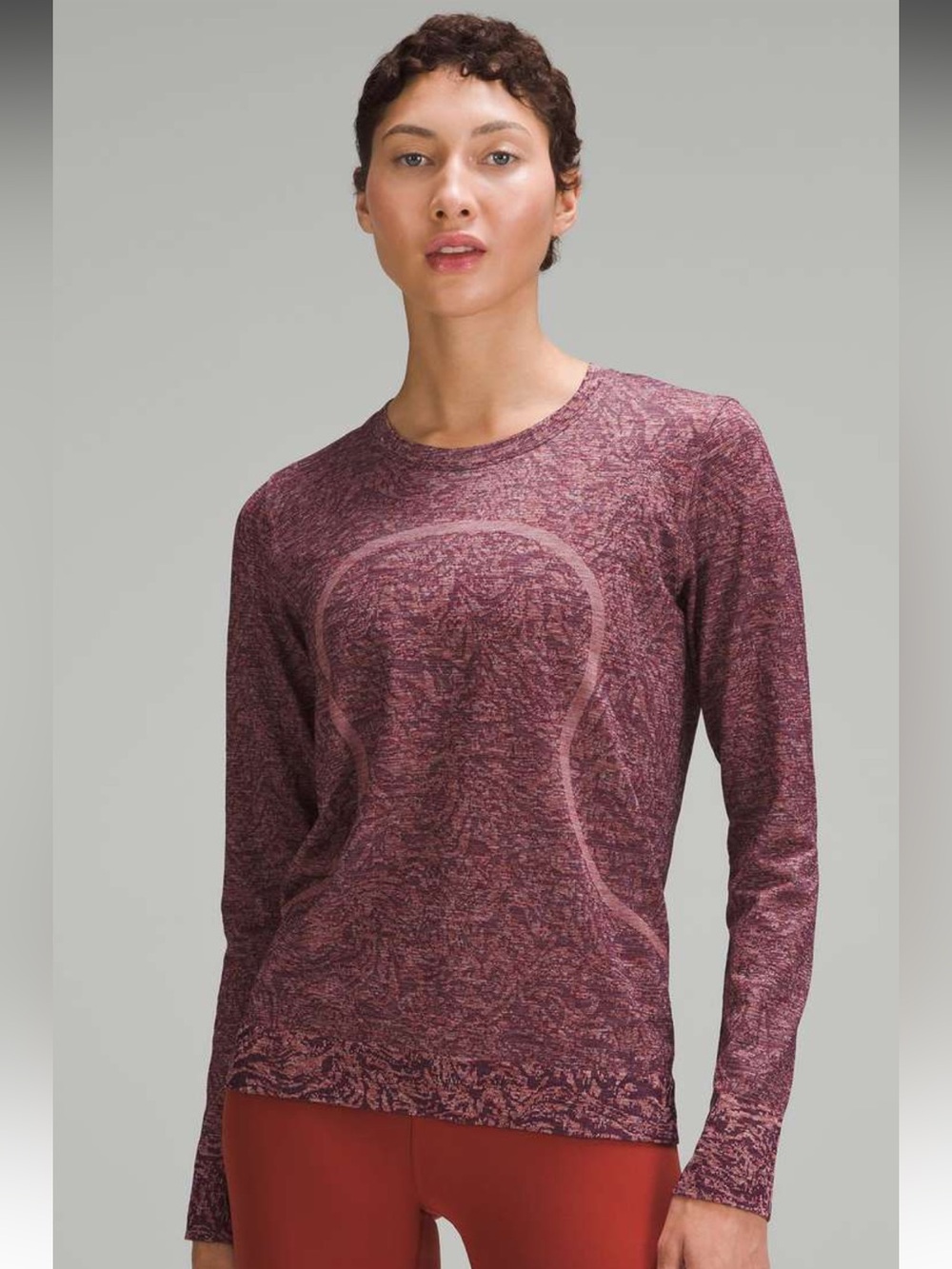 Lululemon Women Swiftly Relaxed Long Sleeve in Dramatic Magenta Size 6